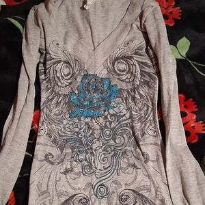 Gray and Blue Graphic Women's Top